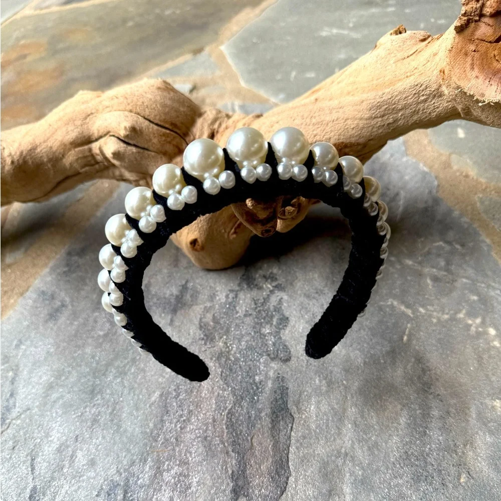 New🌟Anthropologie-Dual Pearl Velvet Padded Headband